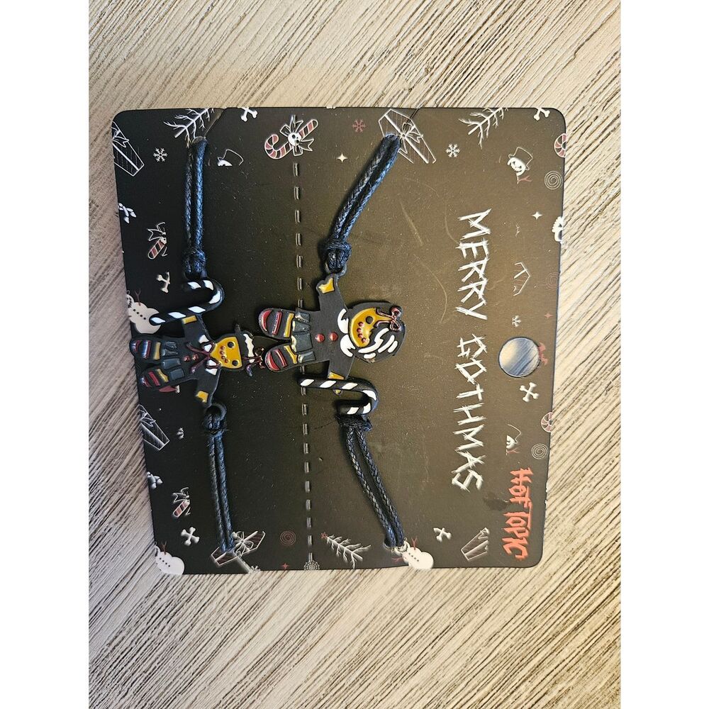 Hot Topic Merry Gothmas Gingerbread Charm Bracelet Set - Black and Multicolor